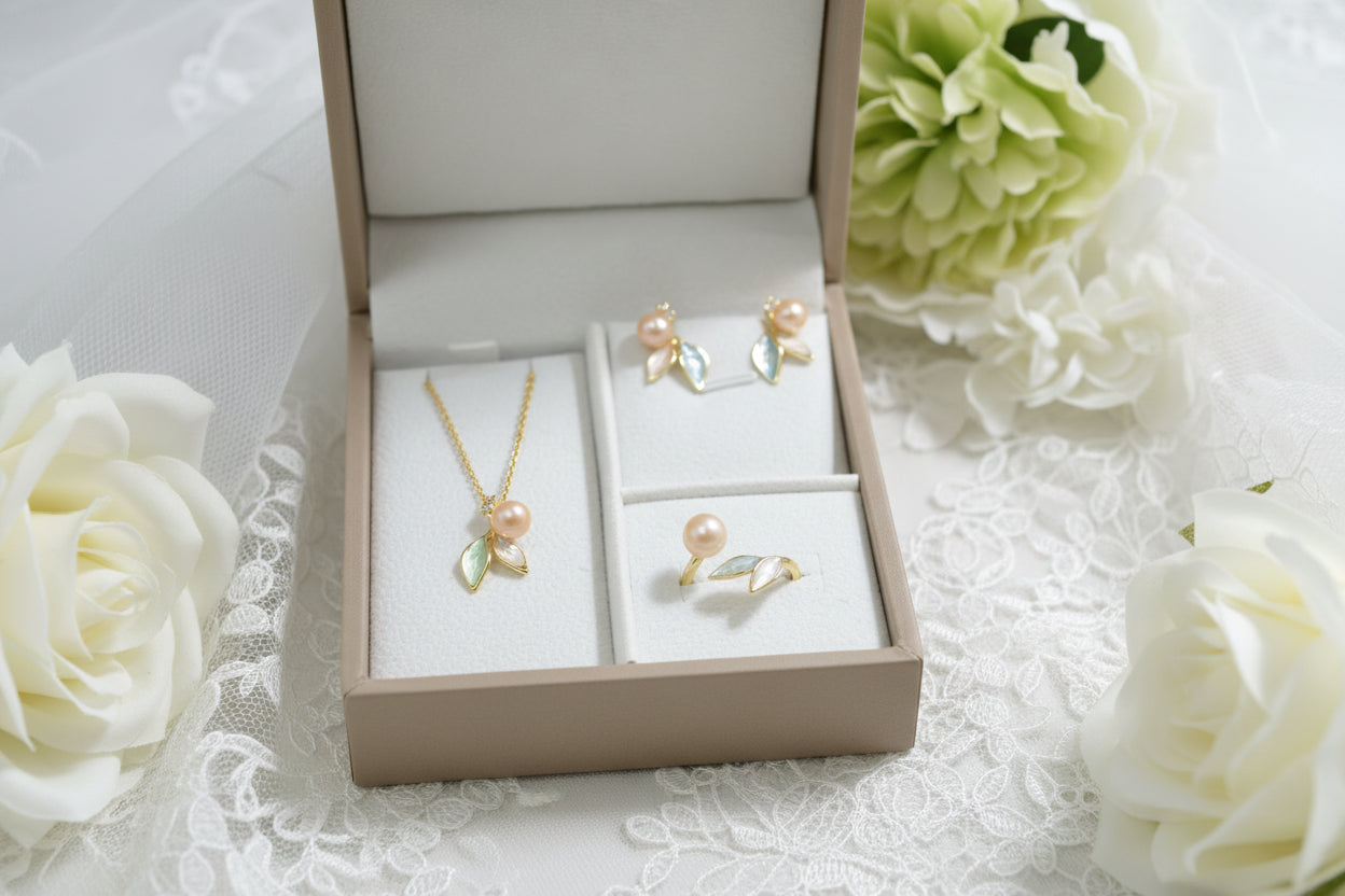 Luminous Leaf Pearl Jewelry Set
