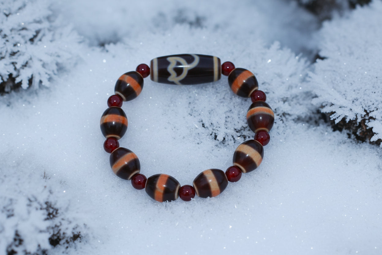 Tibetan Dzi Bead Bracelet